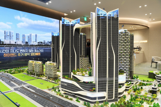 '오티에르 용산' 모형도(동측) 모습. [포스코이앤씨 제공]